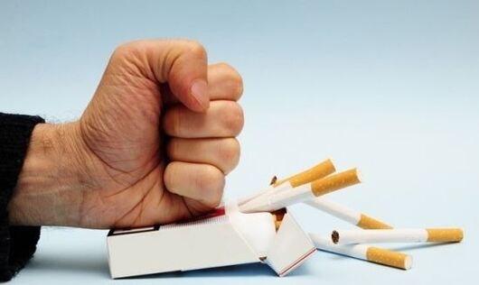 přestat kouřit, aby se zabránilo bolesti v kloubech prstů